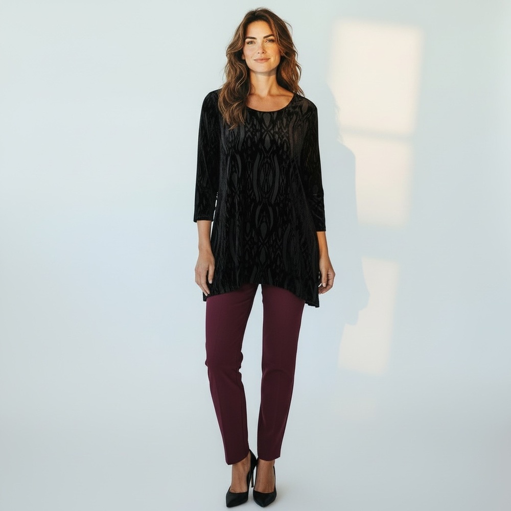 FYLO London Velvet Print 3/4 Sleeve Top